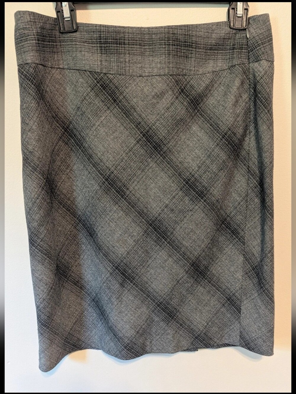 The Limited Gray Plaid Pencil Skirt